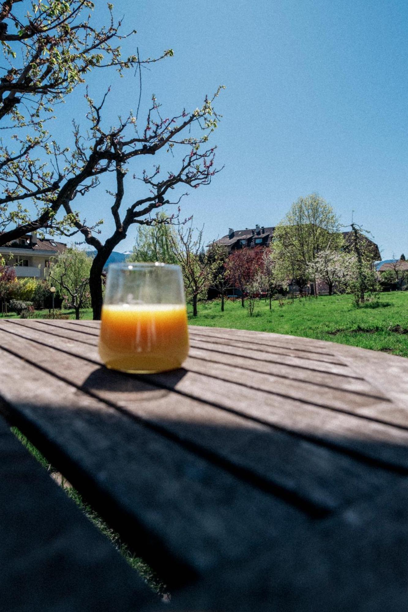Angerburg Blumenhotel Appiano Sulla Strada Del Vino Exterior foto